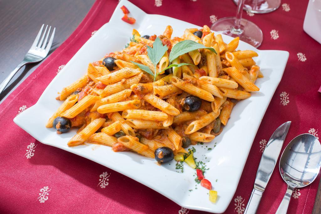 אוסיאך Gaestehaus Krappinger/Pizzeria Mamma Mia מראה חיצוני תמונה