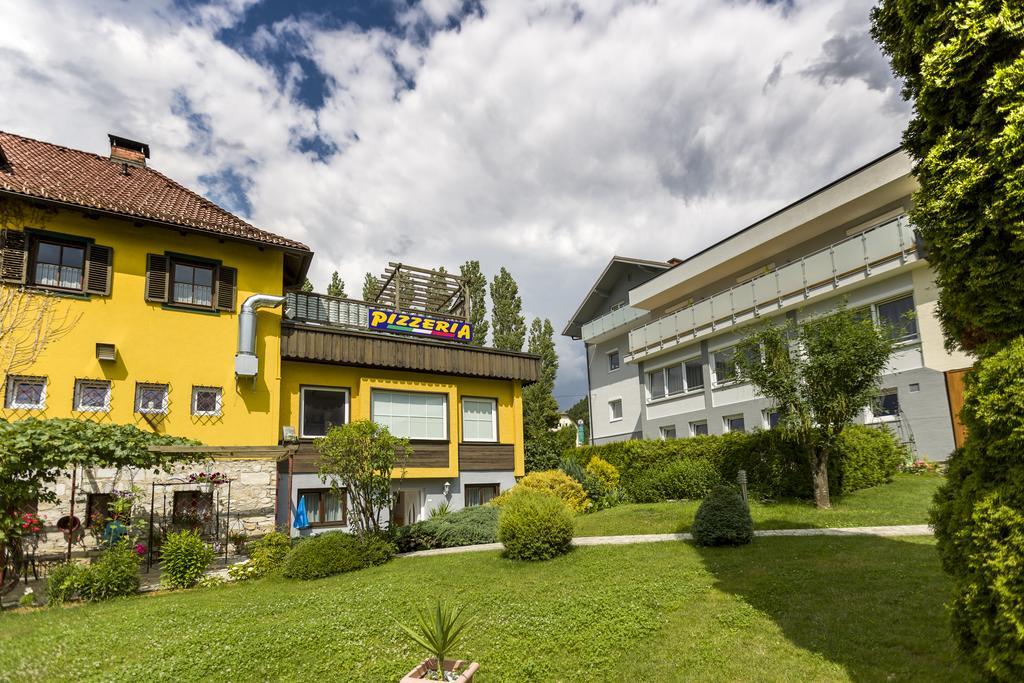 אוסיאך Gaestehaus Krappinger/Pizzeria Mamma Mia מראה חיצוני תמונה